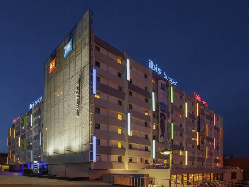 Das ETAP IBIS HOTEL PORTE DE BAGNOLET im Zentrum von Paris. Gut geeignet für Schulklassen auf Klassenfahrt in Paris.